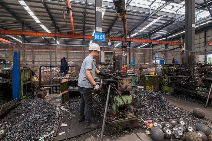 崇州网架配件-螺栓球加工车间